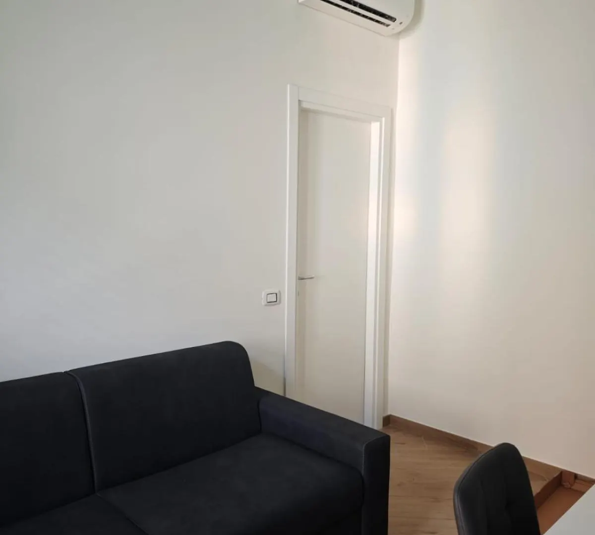 Seaside Apartment Неаполь